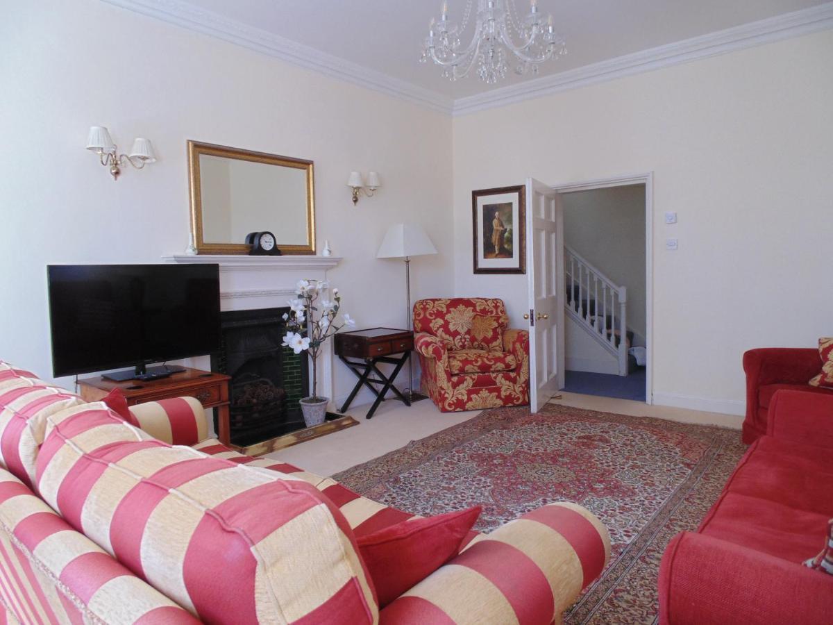 18 The Circus Apartment Бат Екстериор снимка