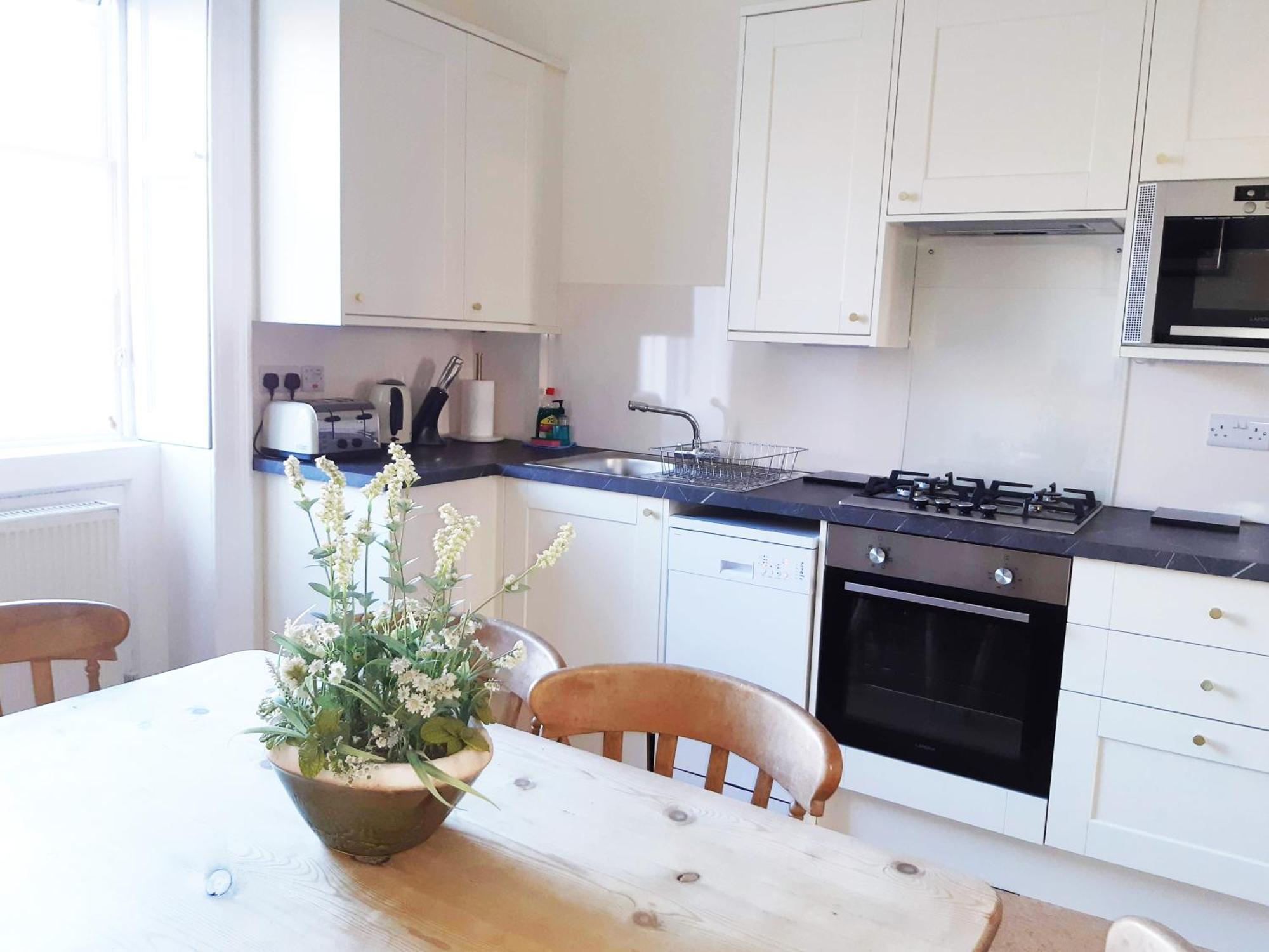 18 The Circus Apartment Бат Екстериор снимка